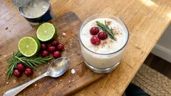 Weisser Winter: cremiger Tequila-Cocktail mit Kokosmilch und Limette – in 5 Minuten